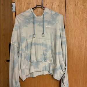 women’s cropped nike hoodie